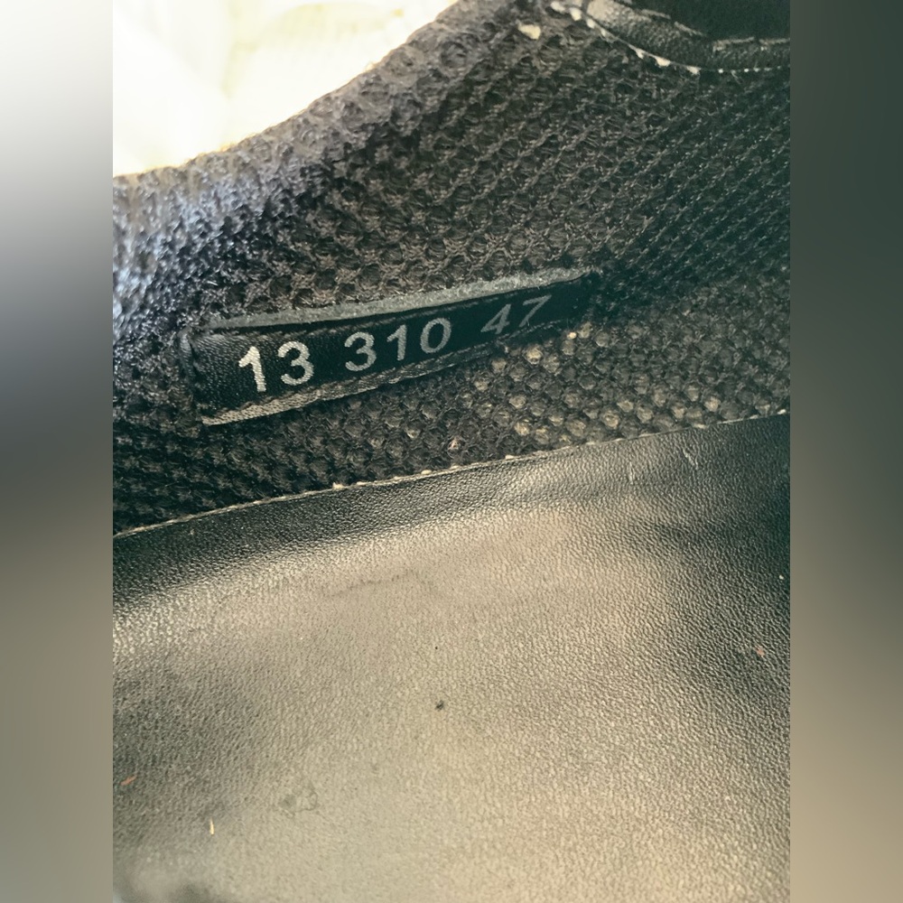 PRADA - Picture 9 of 10